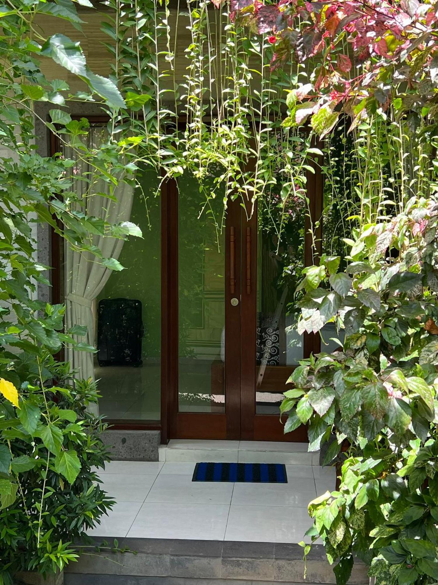 Sudiana House Hotel Ubud  Exterior photo
